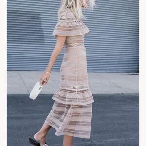 Elegant Cream Lace Midi Dress